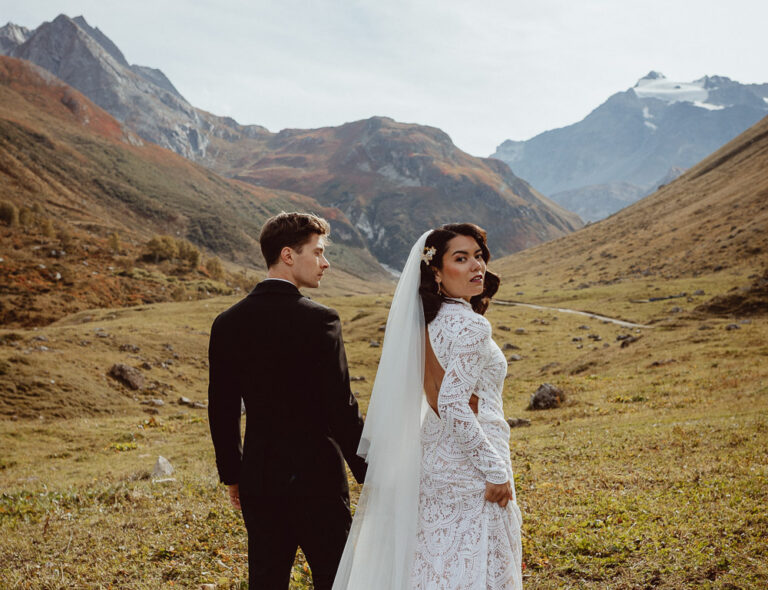 Mariage destination, séance couple à la montagne, Pralognan la Vanoise, France