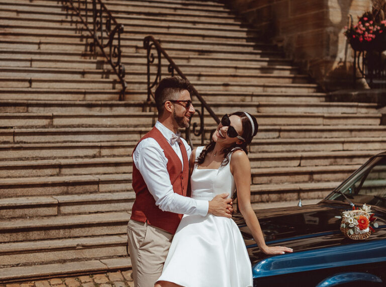 Séance couple mariage : comment créer des photos naturelles et spontanées