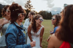 Vin d'honneur photographiée à Megève (Haute-Savoie) par Noémie Nirat