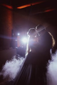 Noémie Nirat, photographe de mariage en Normandie : soirée de mariage